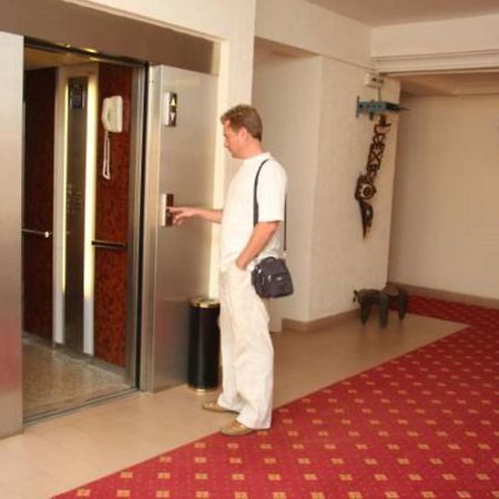 Hotel Splendid واغادوغو المظهر الخارجي الصورة