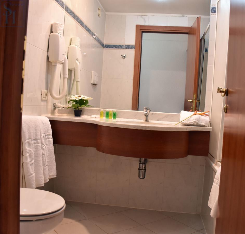 Hotel Splendid واغادوغو المظهر الخارجي الصورة