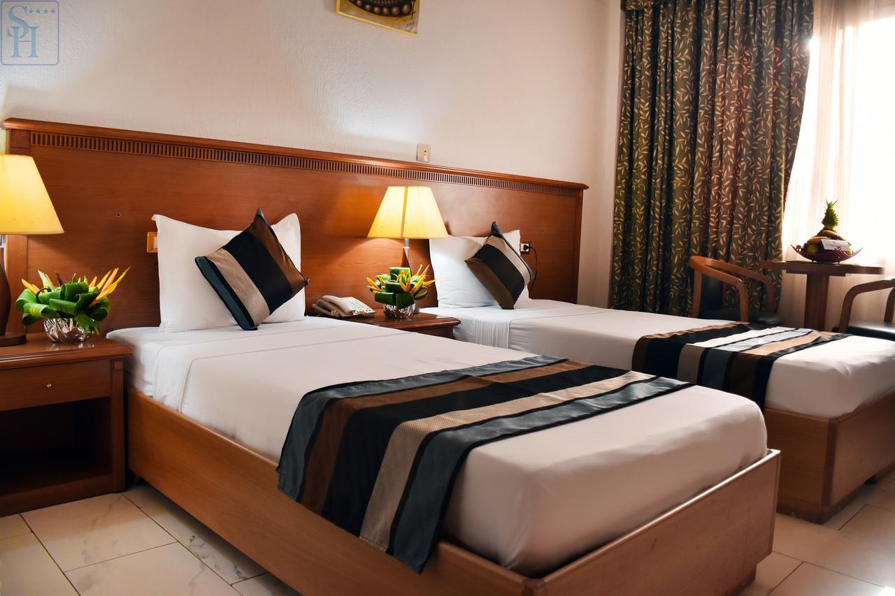 Hotel Splendid واغادوغو المظهر الخارجي الصورة