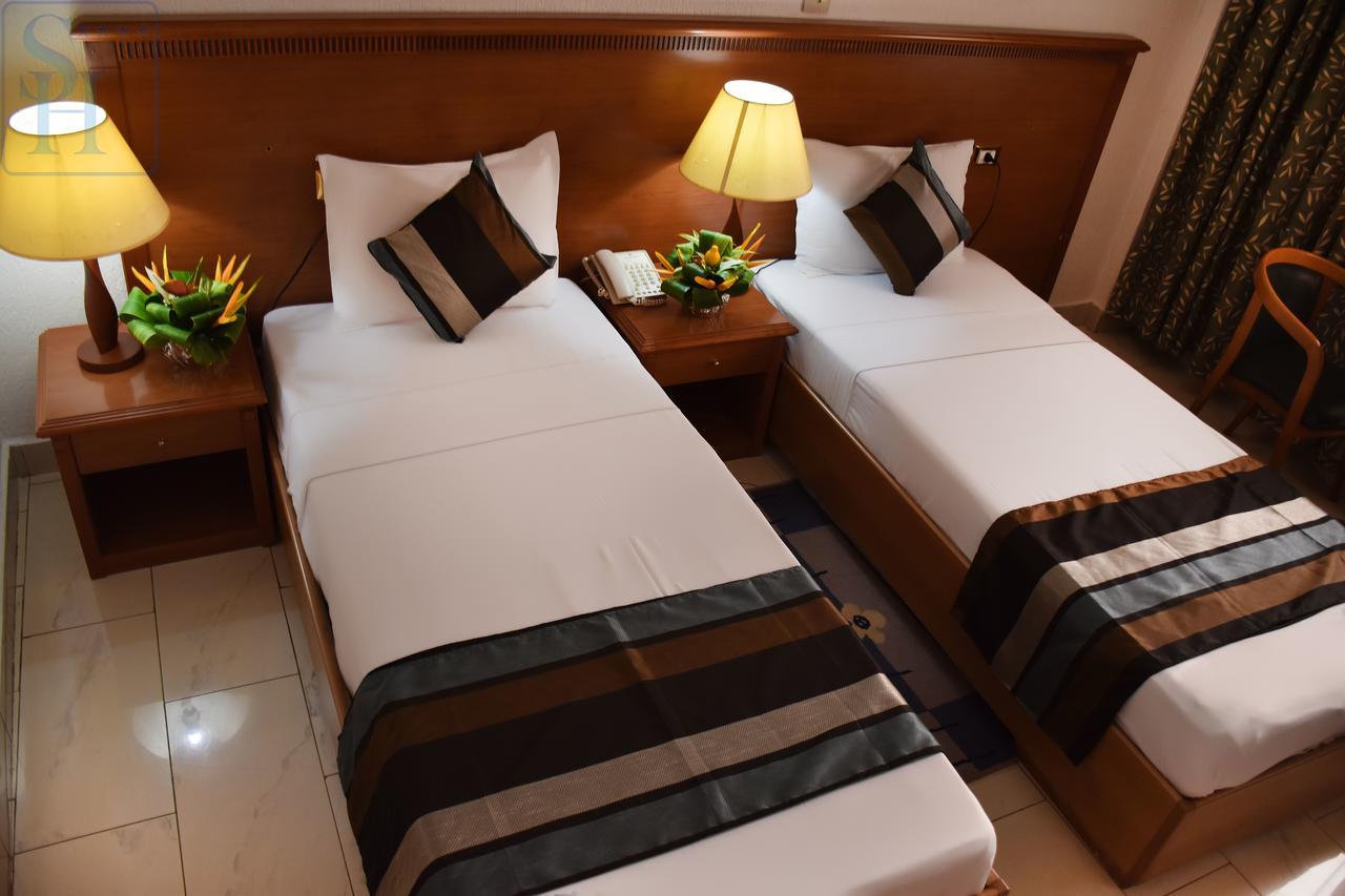 Hotel Splendid واغادوغو المظهر الخارجي الصورة